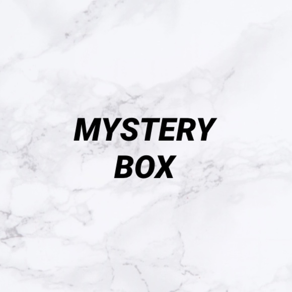 trendy mystery box 🪐 - Picture 1 of 1